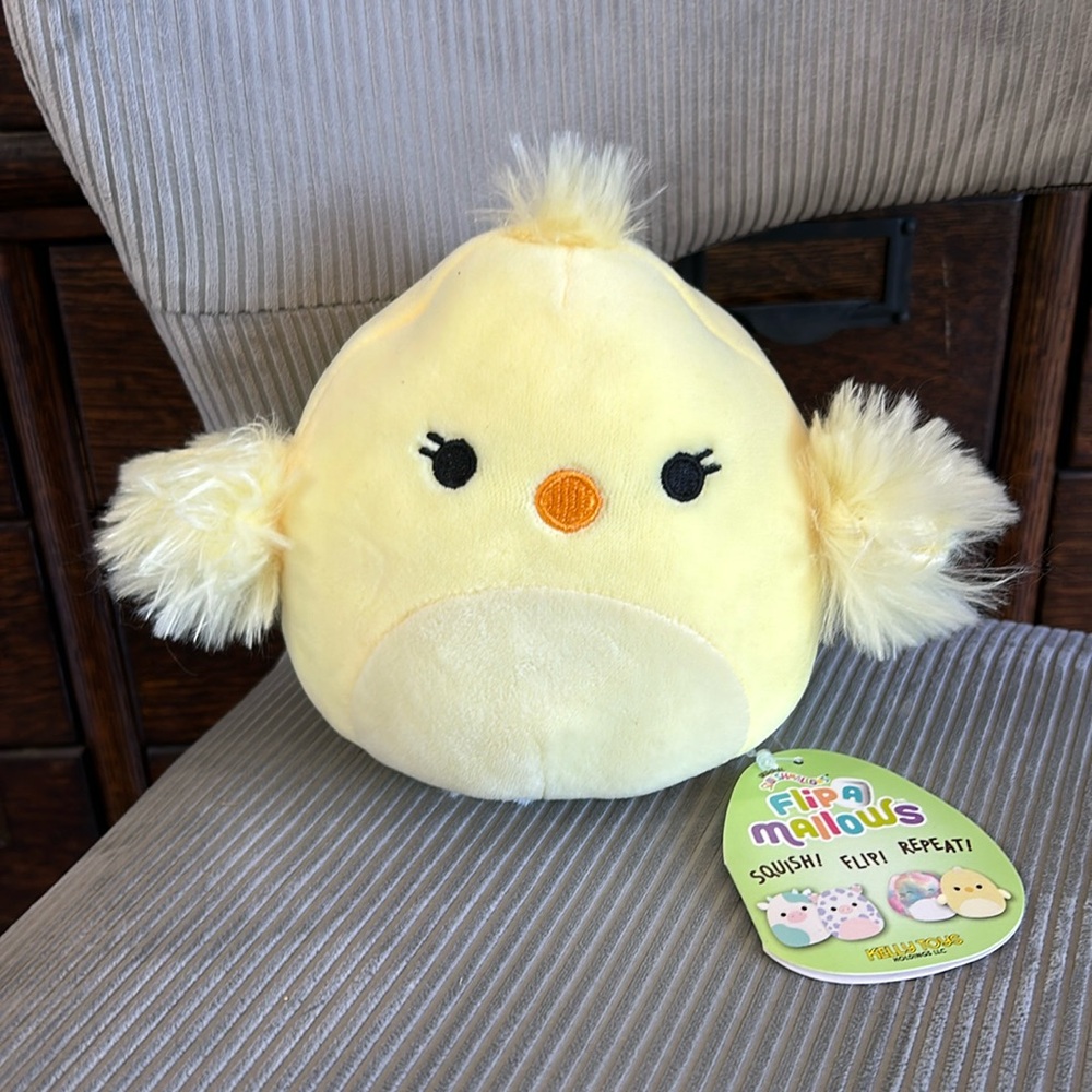 NWT Flip A Mallows Squishmallows Candy/Aimee 5 inches